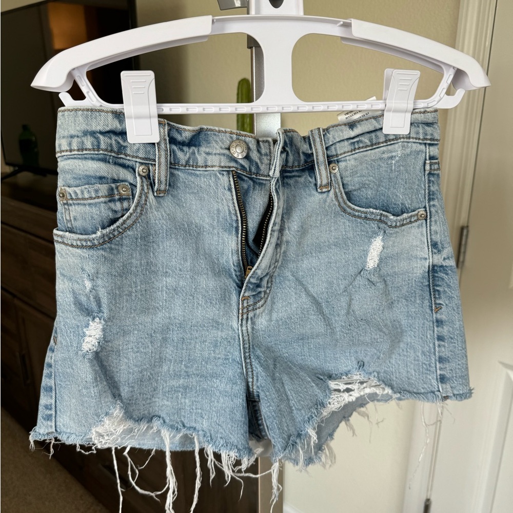 DAZE denim shorts size 26
